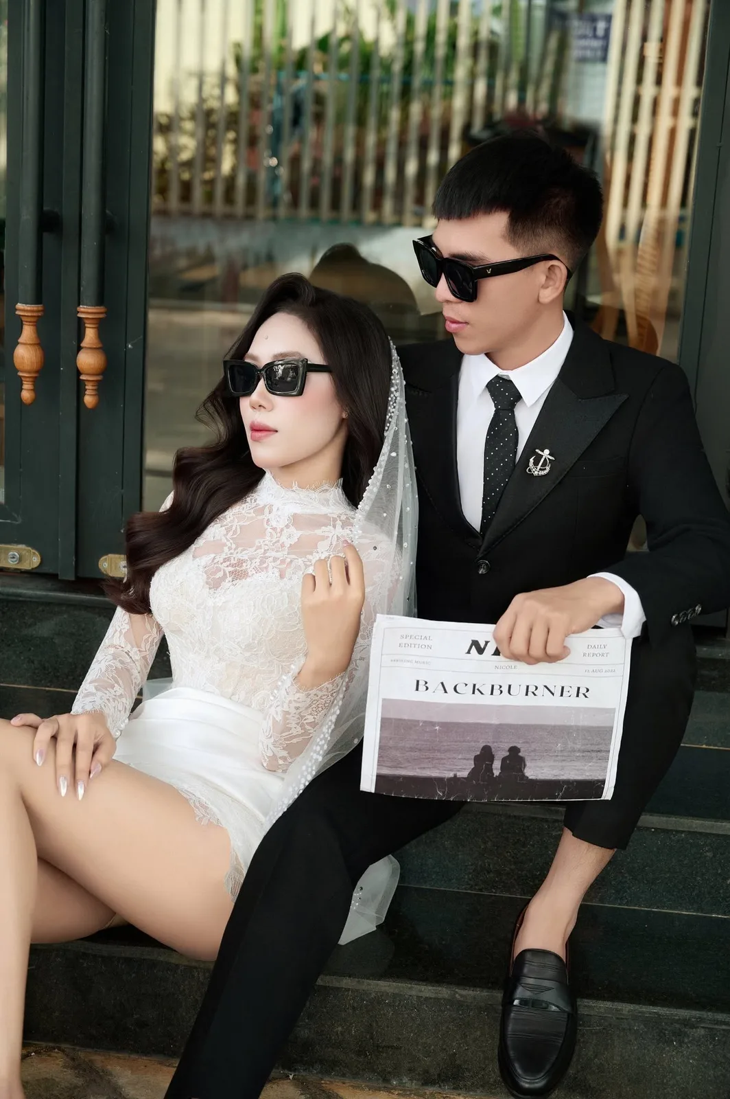 Ảnh cưới chụp trong studio